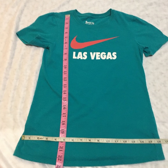 Nike LAS VEGAS Tee - Picture 2 of 4